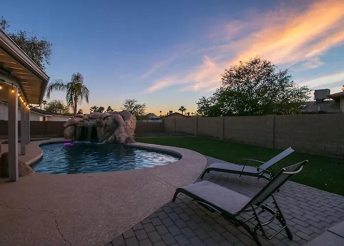 Relaxing 4 Bdrm Retreat In The Heart Of Scottsdale Phoenix