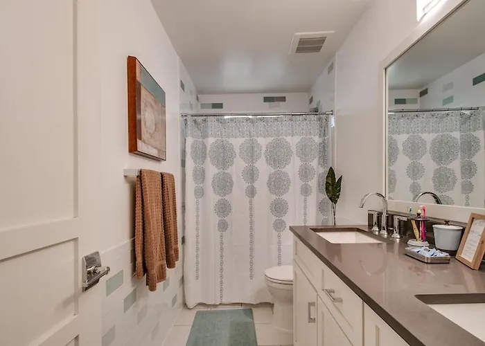 Relaxing 4 Bdrm Retreat In The Heart Of Scottsdale * Phoenix