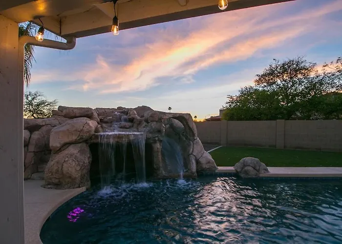 Relaxing 4 Bdrm Retreat In The Heart Of Scottsdale Phoenix