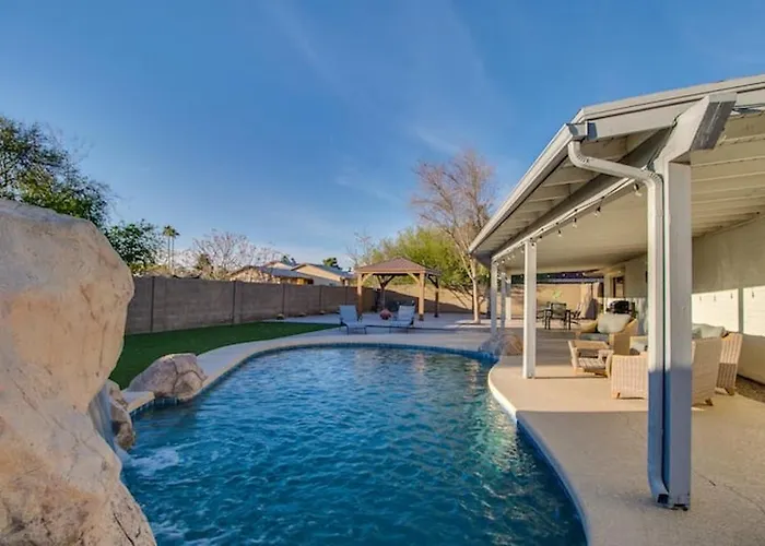 Relaxing 4 Bdrm Retreat In The Heart Of Scottsdale Phoenix