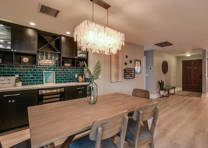 Relaxing 4 Bdrm Retreat In The Heart Of Scottsdale Holiday home Phoenix