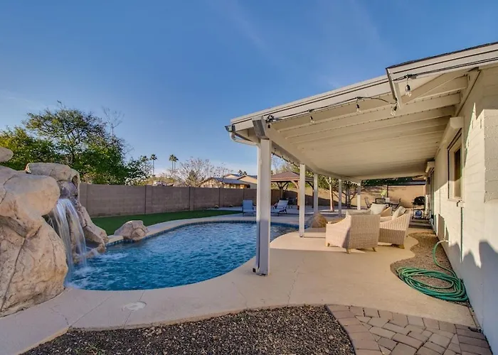 Relaxing 4 Bdrm Retreat In The Heart Of Scottsdale