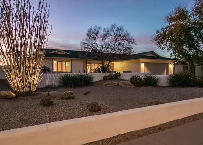 Holiday home Relaxing 4 Bdrm Retreat In The Heart Of Scottsdale *