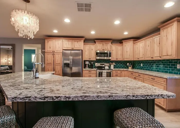 Relaxing 4 Bdrm Retreat In The Heart Of Scottsdale