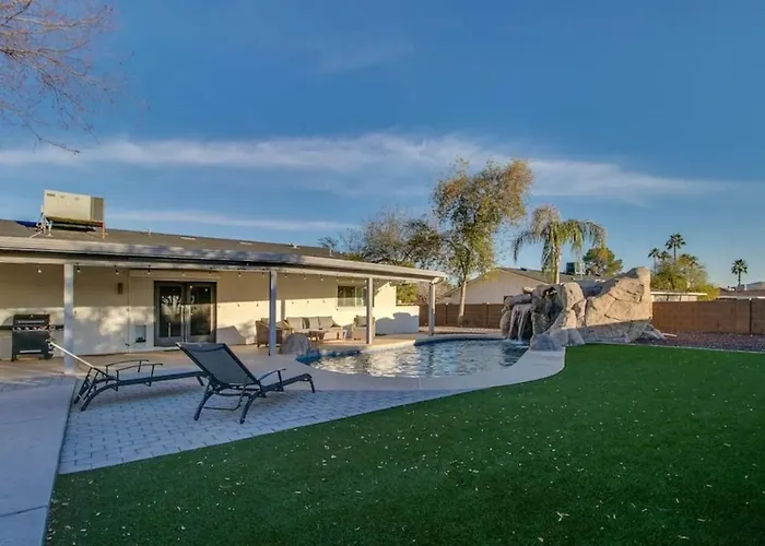 Relaxing 4 Bdrm Retreat In The Heart Of Scottsdale Holiday home Phoenix